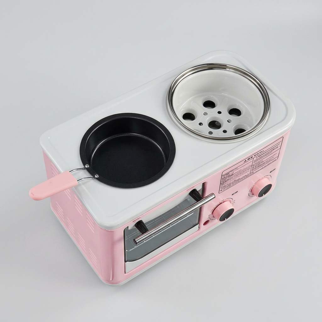 3-in-1 electric breakfast maker with multiple cooking sections