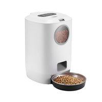4.5L Automatic Pet Feeder for Cats and Dogs with Large Food Container.