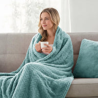 Lightweight jacquard blanket for warm weather comfort