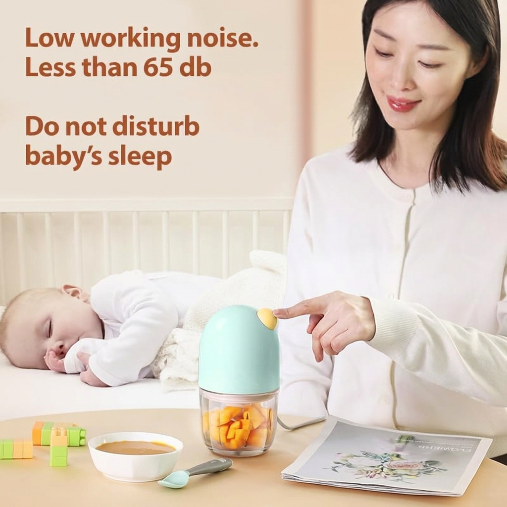 Compact baby puree blender and mini food chopper for homemade meals