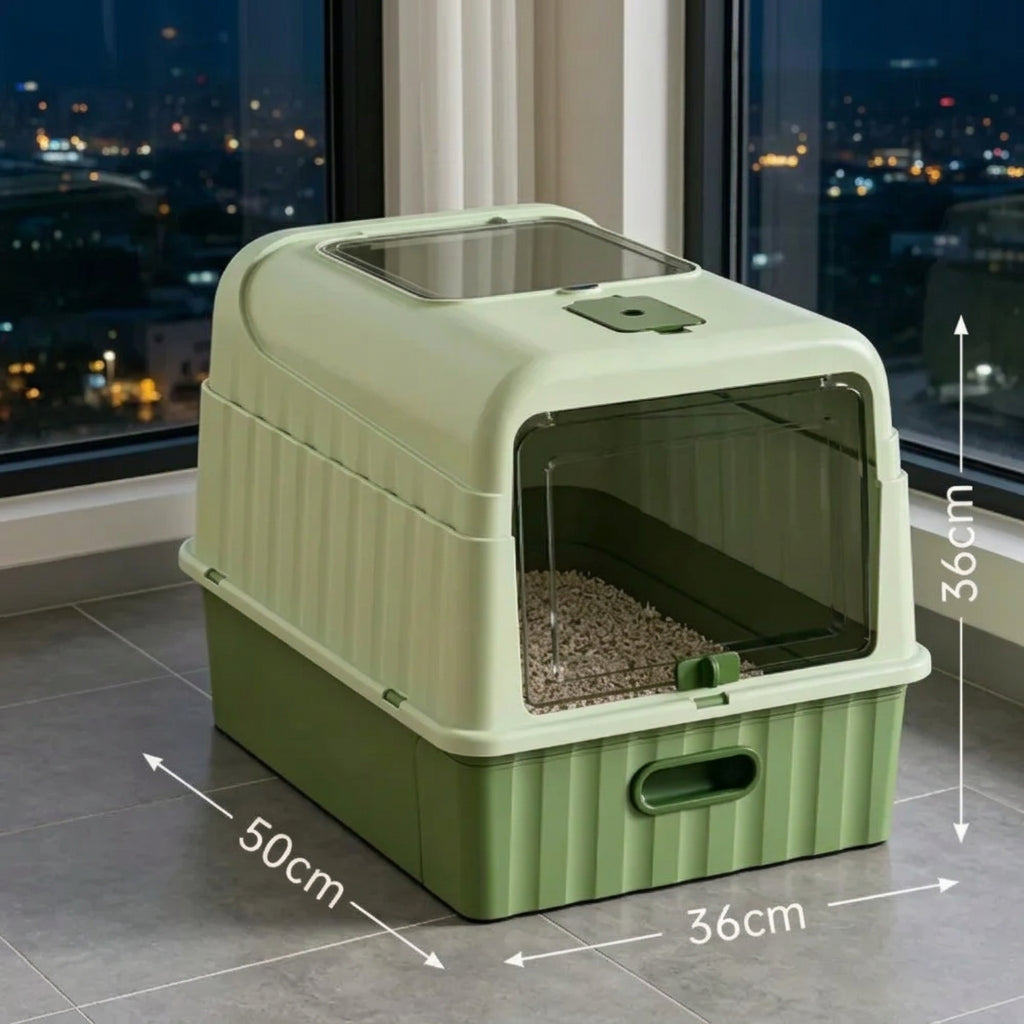 Large covered cat litter box for indoor use