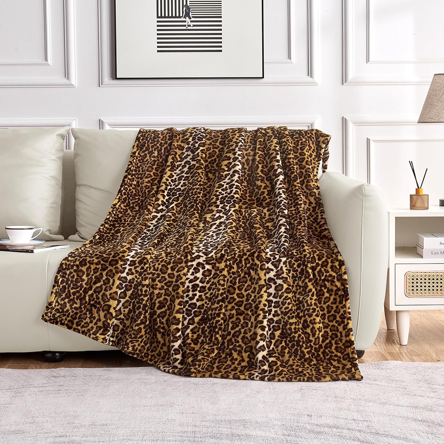 Warm decorative blanket with stylish animal print