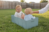 Smooth easy-clean surface of the folding toddler bathtub