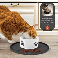 Easy-to-clean black silicone pet feeding mat for dogs and cats.