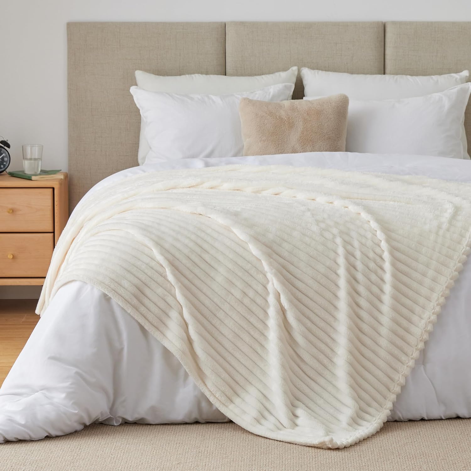 Lightweight Warm Blanket