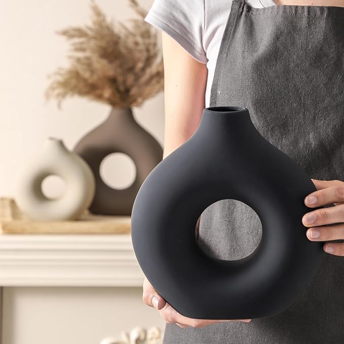 Decorative Ceramic Flower Holders for Home Interiors