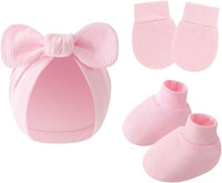 Newborn baby gift accessories set with cap mittens and socks