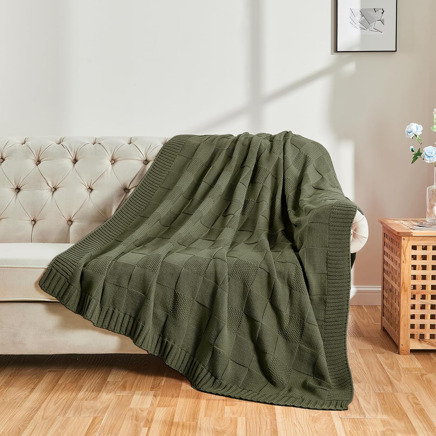 Warm Knitted Decorative Blanket for Living Room and Bedroom