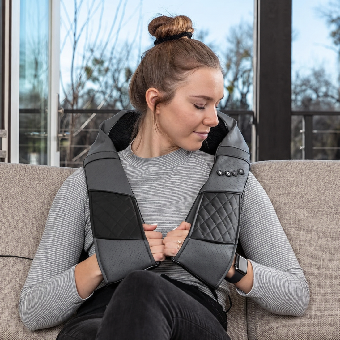 Portable massage pillow suitable for chair sofa and office use