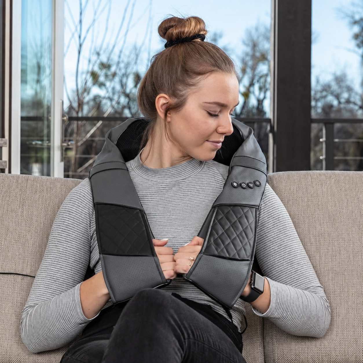 Portable massage pillow suitable for chair sofa and office use