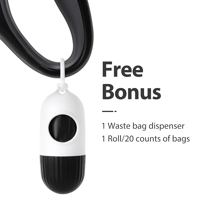 Retractable dog leash with reflective tape