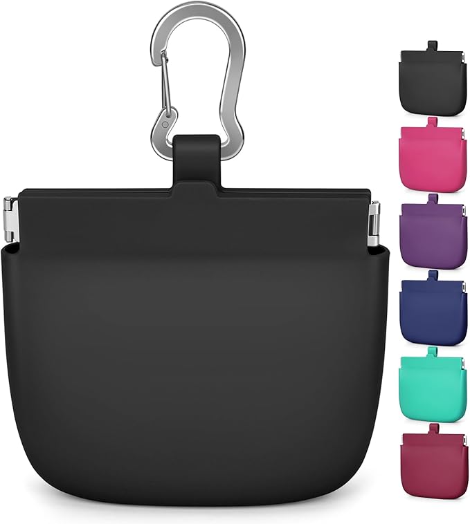 One-hand access silicone dog treat pouch with pull tab and auto-closing lid, black