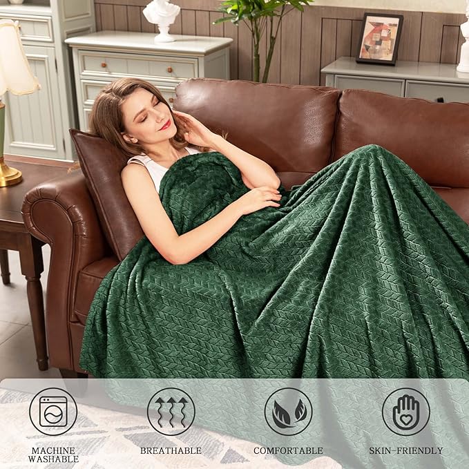 Cozy plush blanket suitable for bed and sofa use