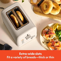 toaster with bagel and defrost options for bagels and frozen bread slices