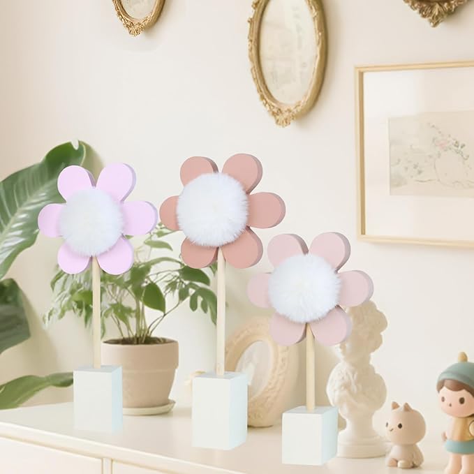 Wooden floral decor for baby room with cheerful daisy flowers