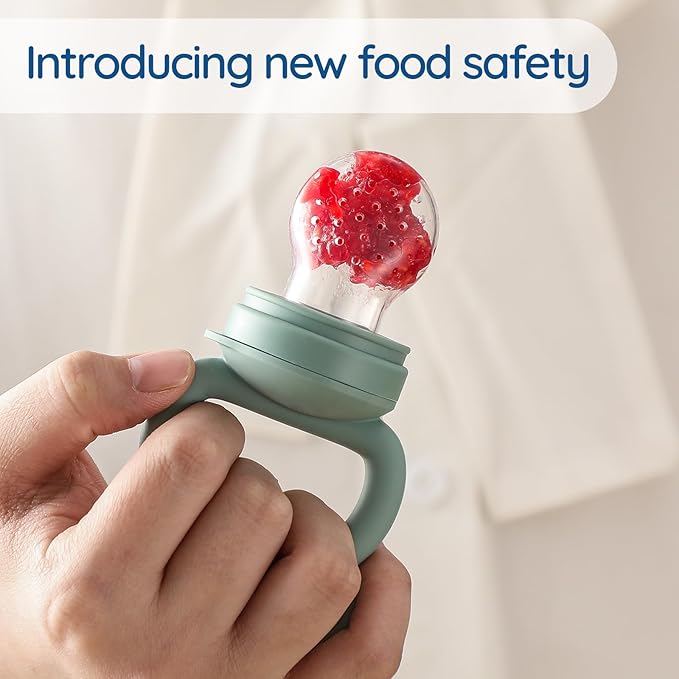 Baby feeding set with simple open and close design for easy filling