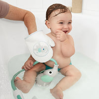 Easy-pour rinse cup for baby hair washing