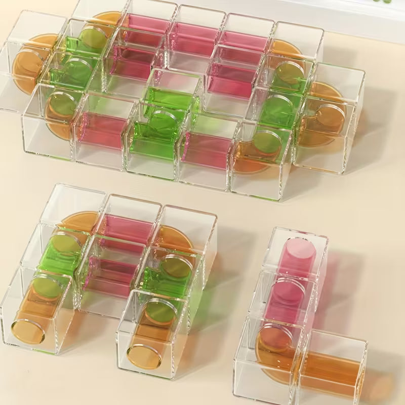 Bead rolling building blocks set with colourful track pieces