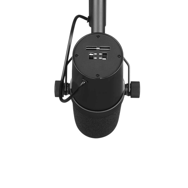 Cardioid dynamic wired microphone front view