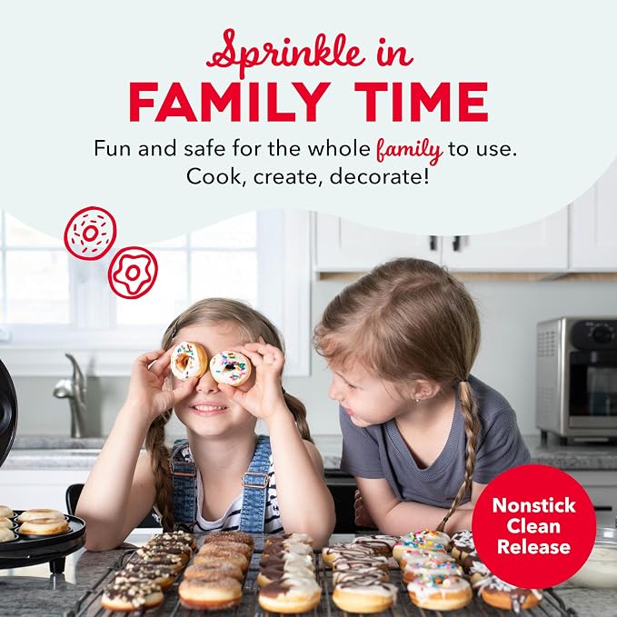 Compact countertop machine for preparing mini donuts