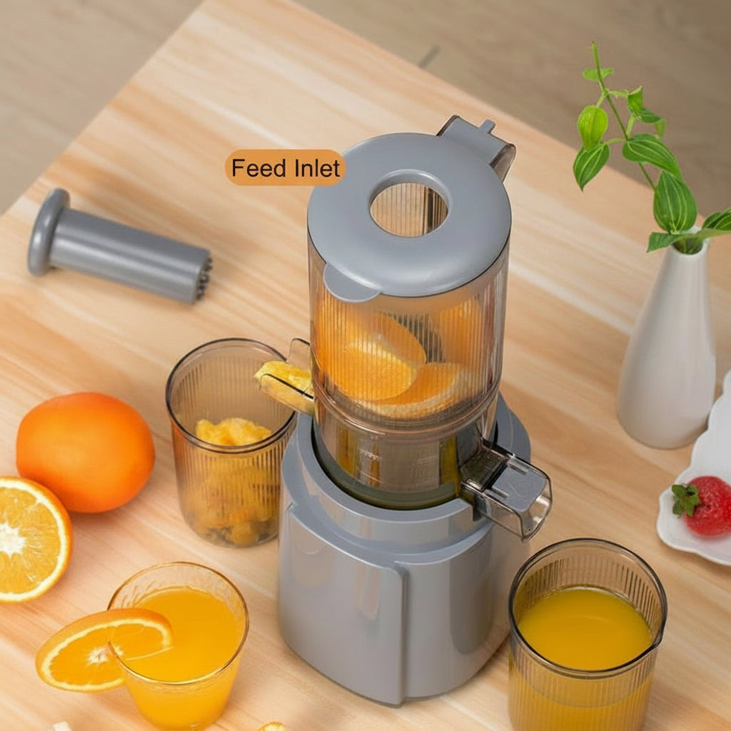 Electric juicer machine for preparing fruit and vegetable drinks