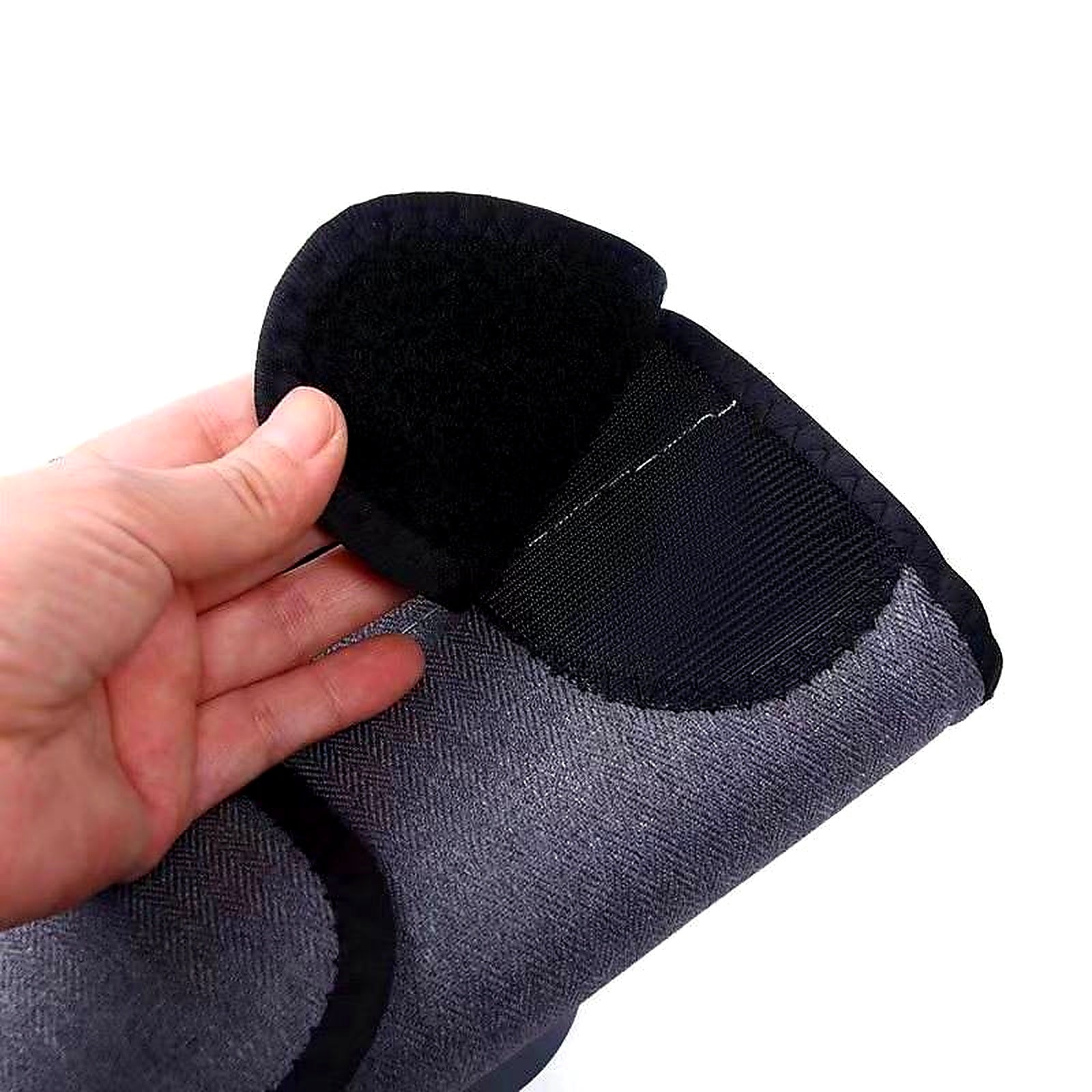Knee massager featuring an integrated digital control panel