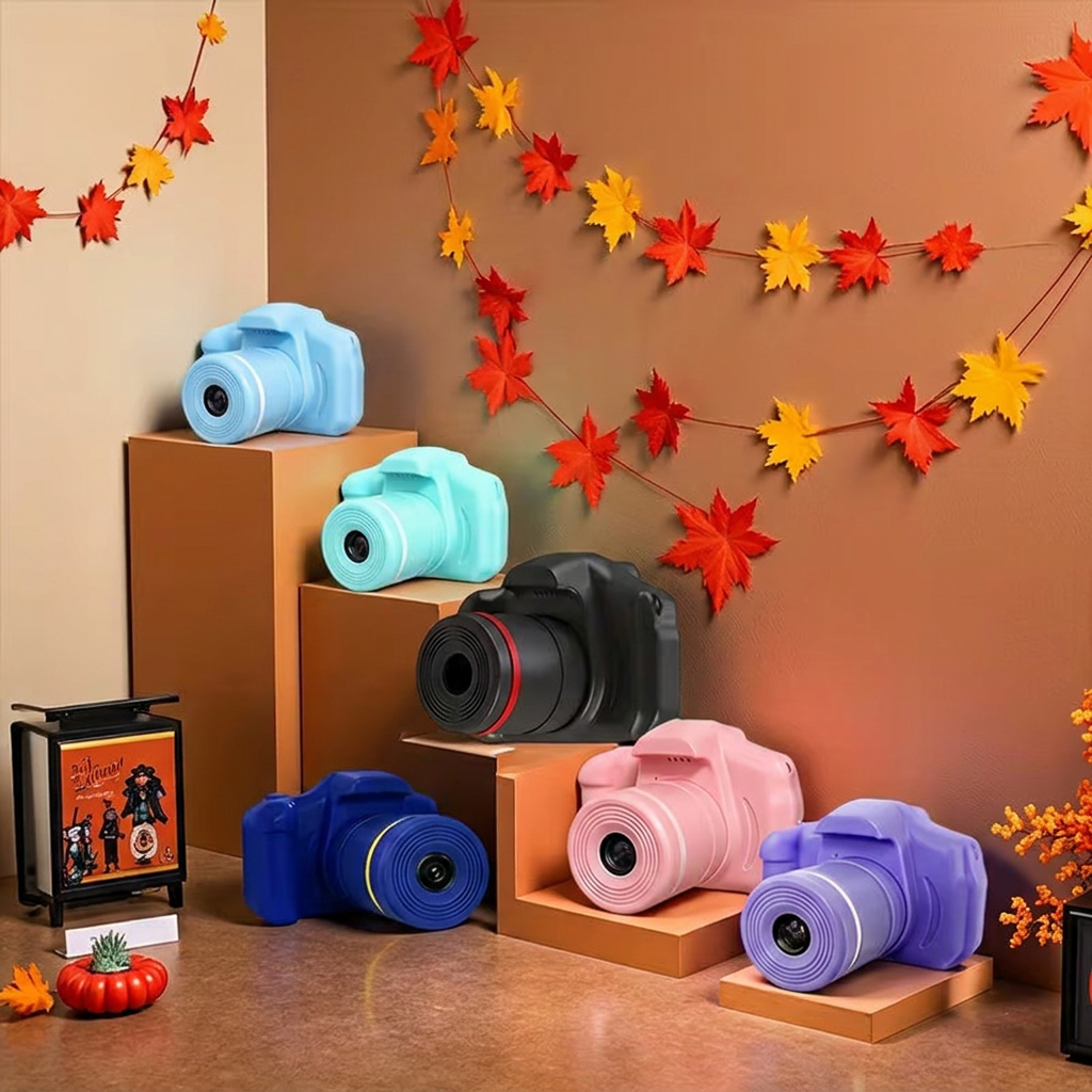 Kids camera with long lens design for better focus
