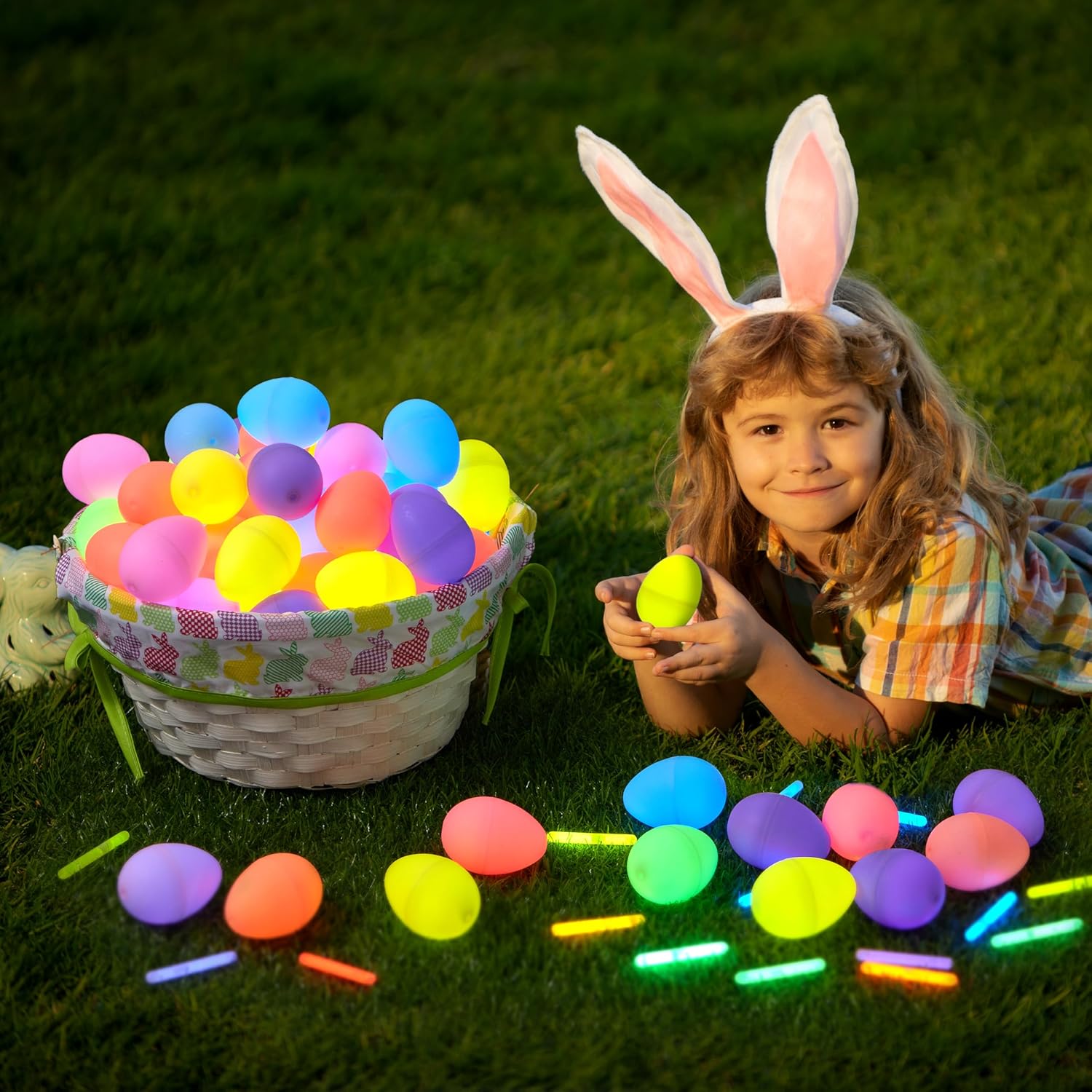 Mini glow stick Easter eggs, fun and safe glow-in-the-dark toy for kids