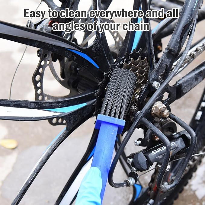 Motorcycle Chain Cleaning Brush Set in Blue and Red for Deep Chain Cleaning