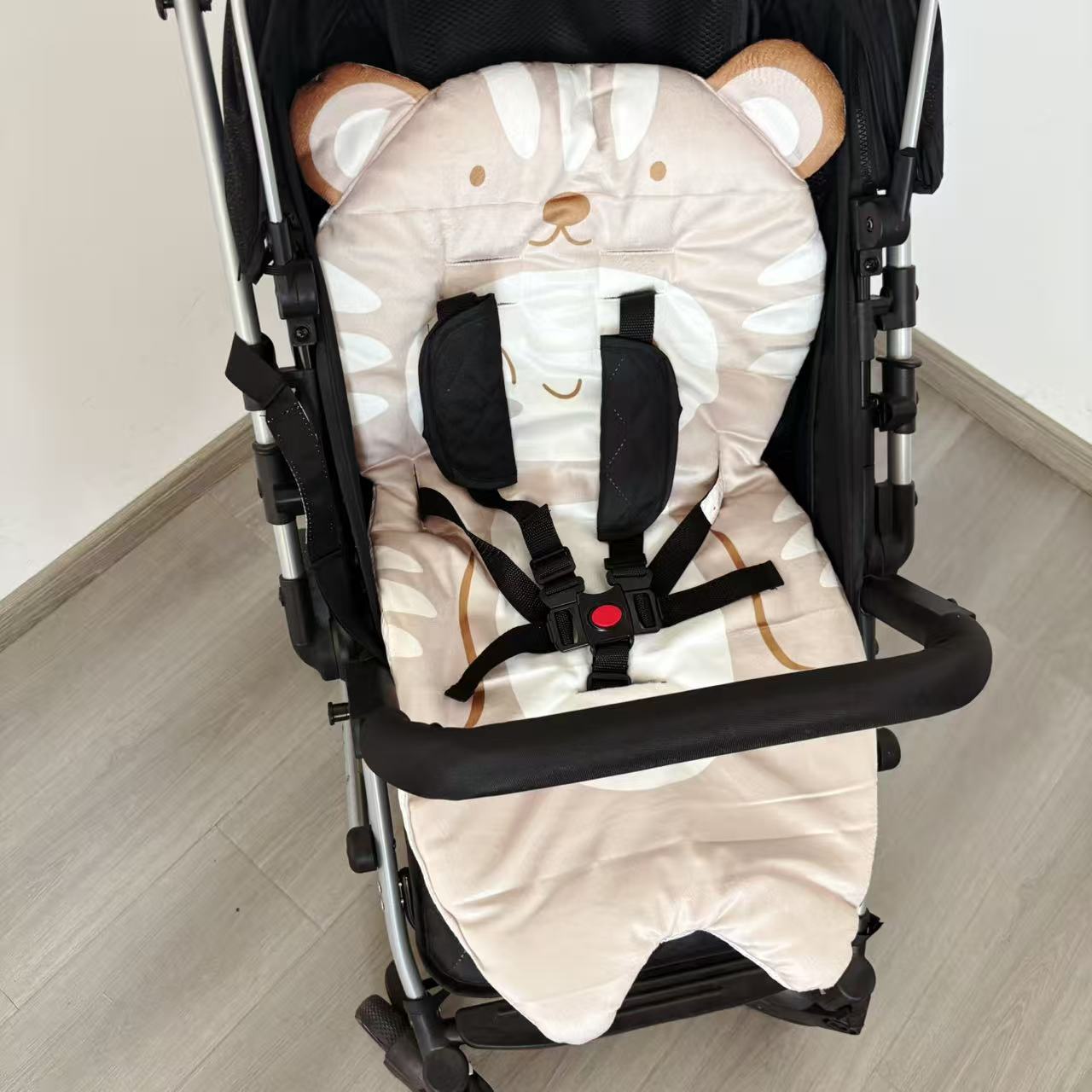 Newborn and toddler baby cushion for strollers and high chairs
