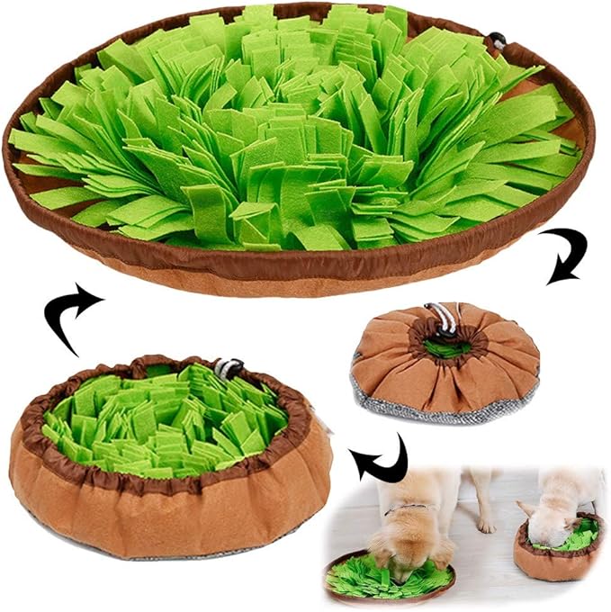 Pet snuffle-style mat with treat pocket design