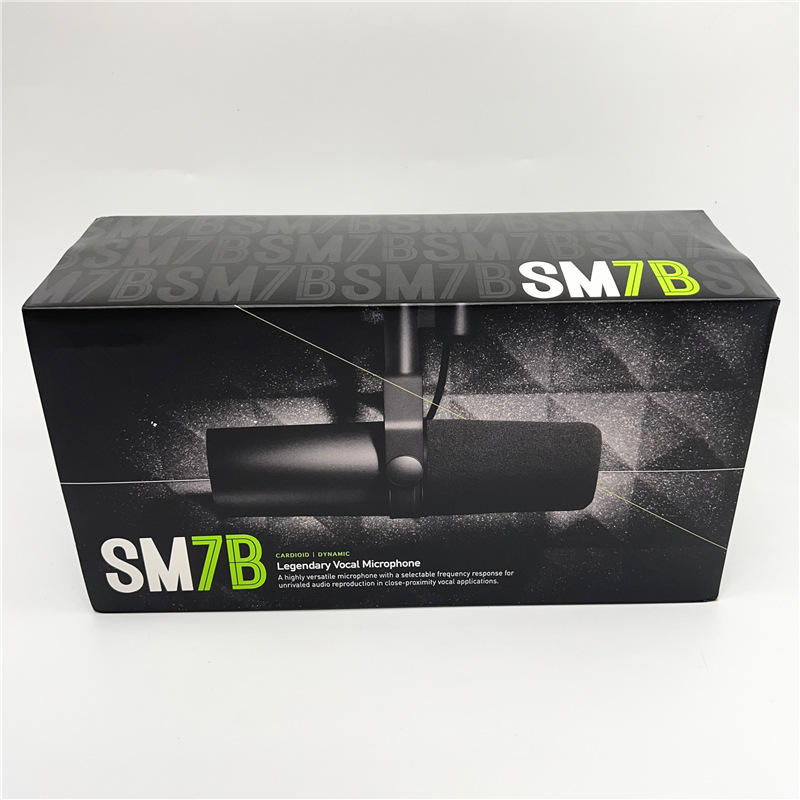 Podcast and streaming microphone with windscreen