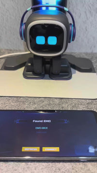 Smart desktop robot with expressive character design