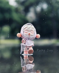 Random figure surprise toy for kids and collectors