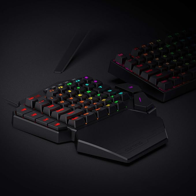 Redragon K585 DITI gaming keypad front view with RGB lighting