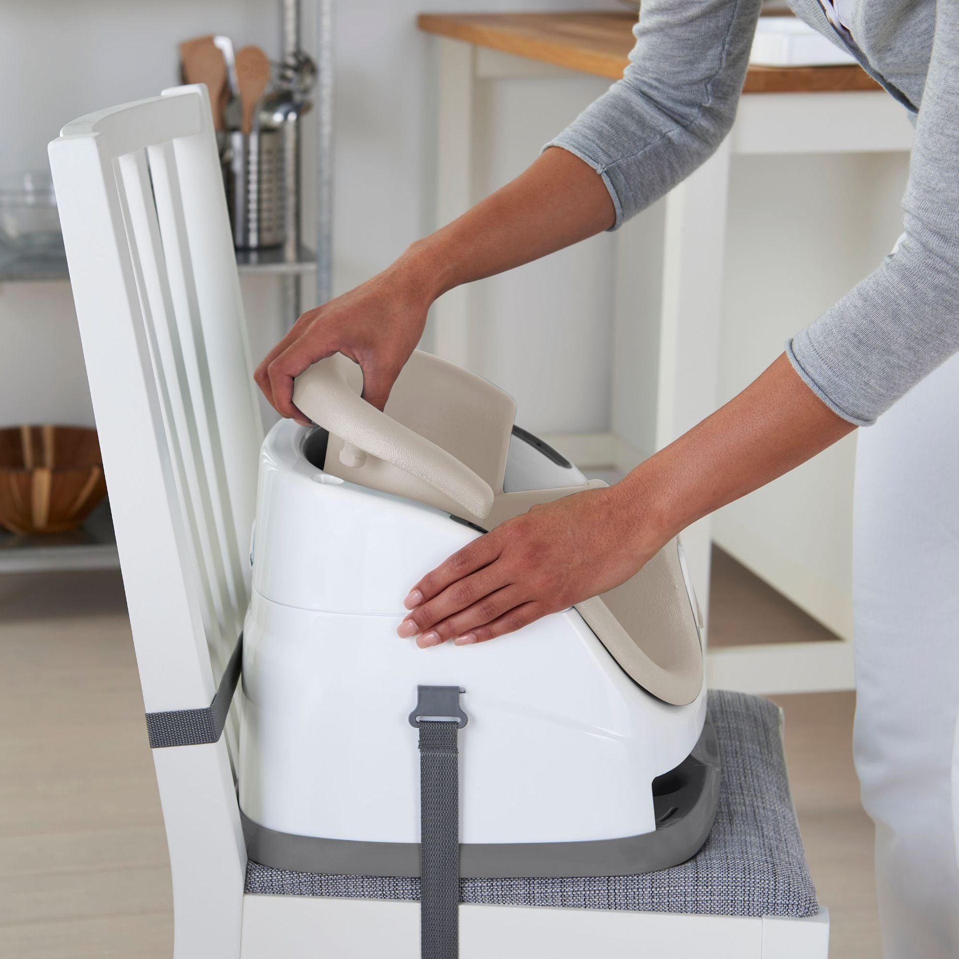 Self-Storing Tray for Baby Base 2-in-1 Booster Feeding and Floor Seat