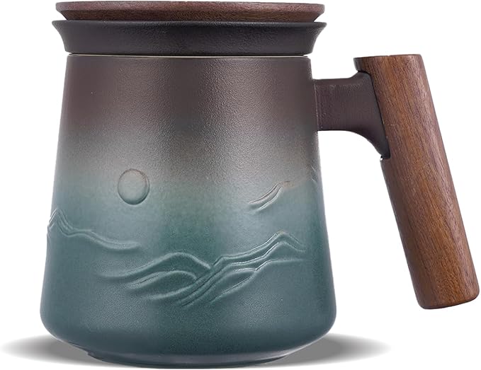 Tea mug with removable infuser and lid for loose leaf tea