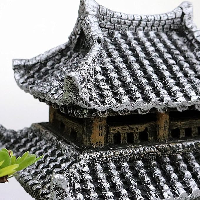 Traditional Aquarium Castle Decor with Detailed Building Design