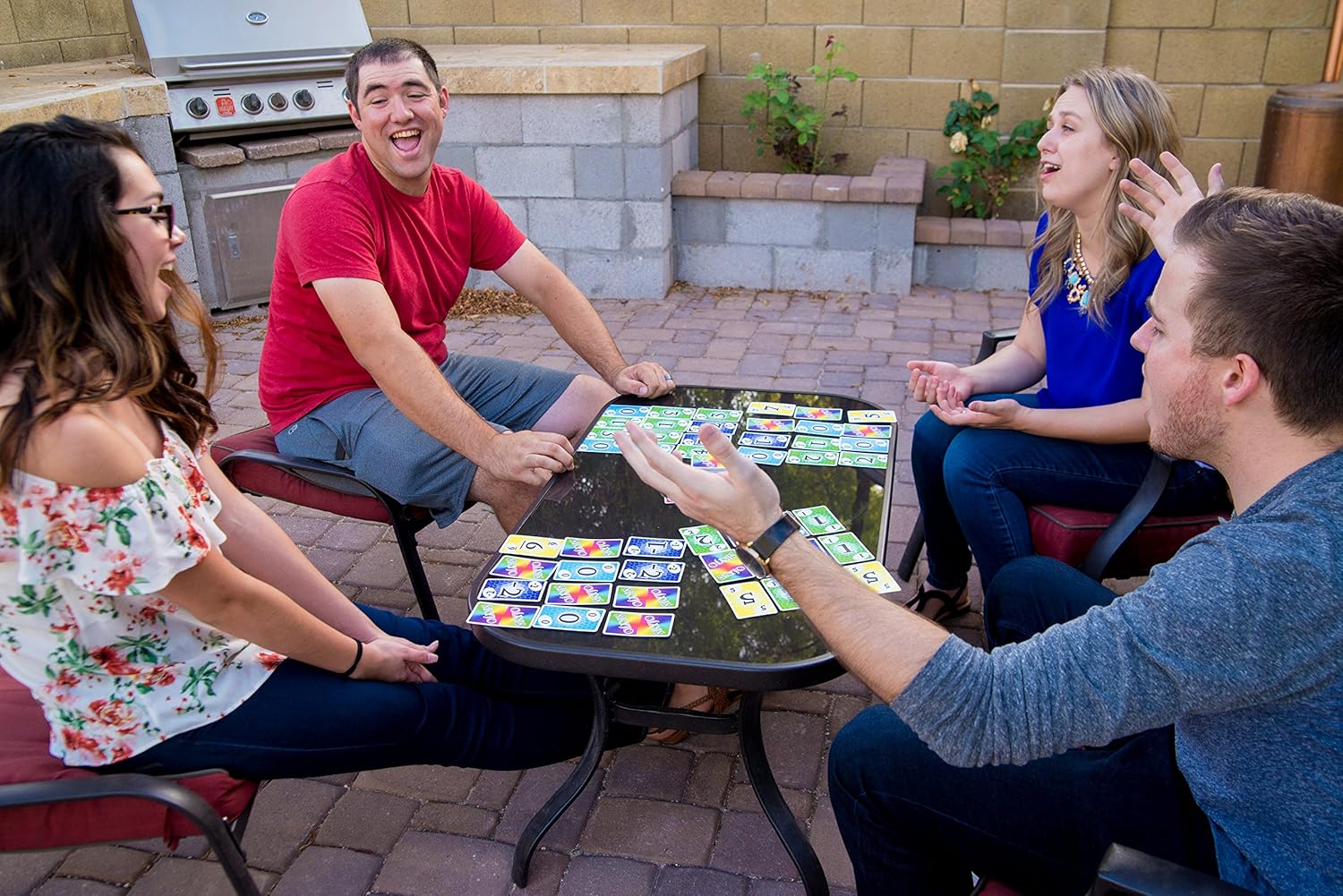 Travel friendly card game for family