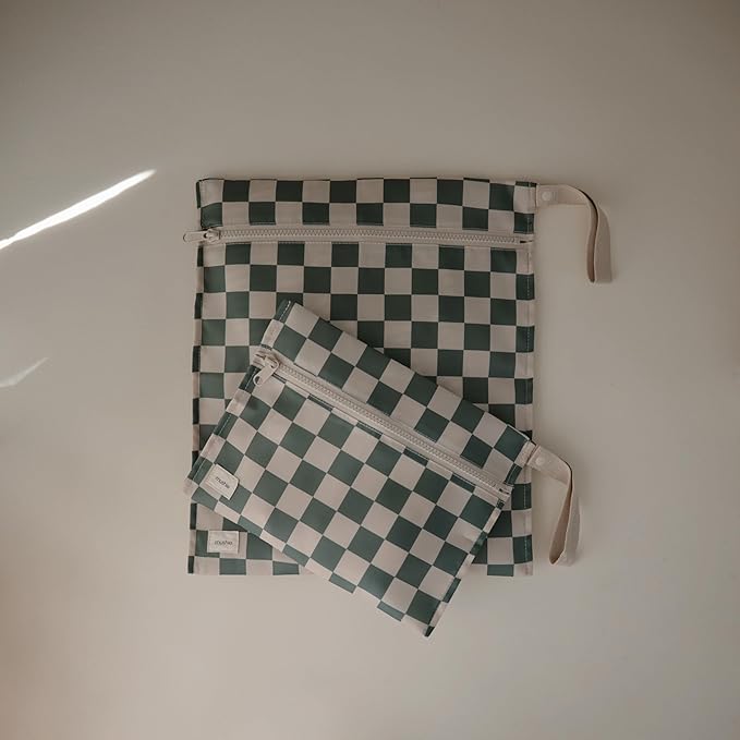Travel-size water-resistant wet bag for storing wet items